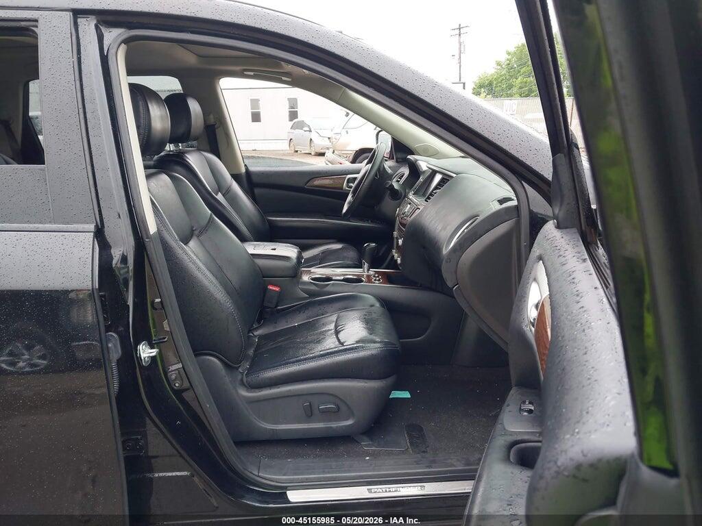 5N1DR2MN2HC674164 2017 NISSAN PATHFINDER photo no. 5
