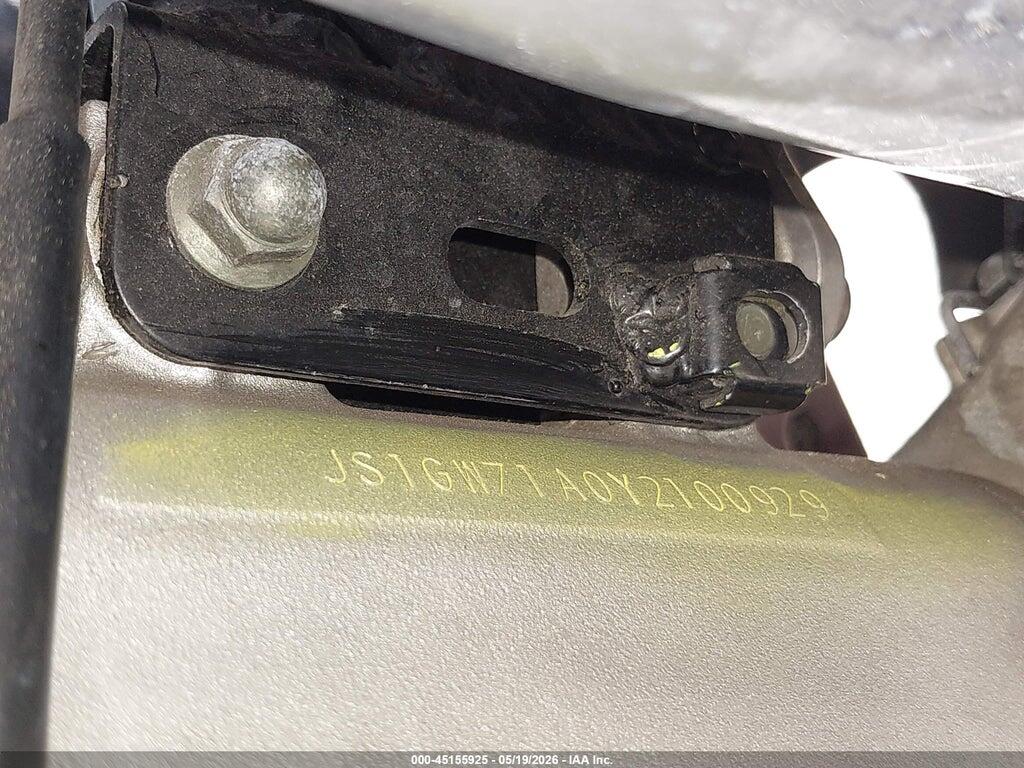 JS1GW71A0Y2100929 2000 SUZUKI GSX1300 photo no. 10