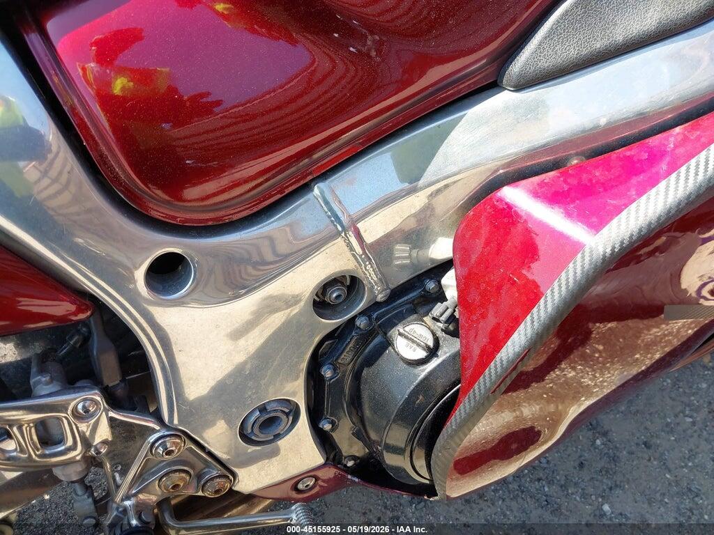 JS1GW71A0Y2100929 2000 SUZUKI GSX1300 photo no. 8