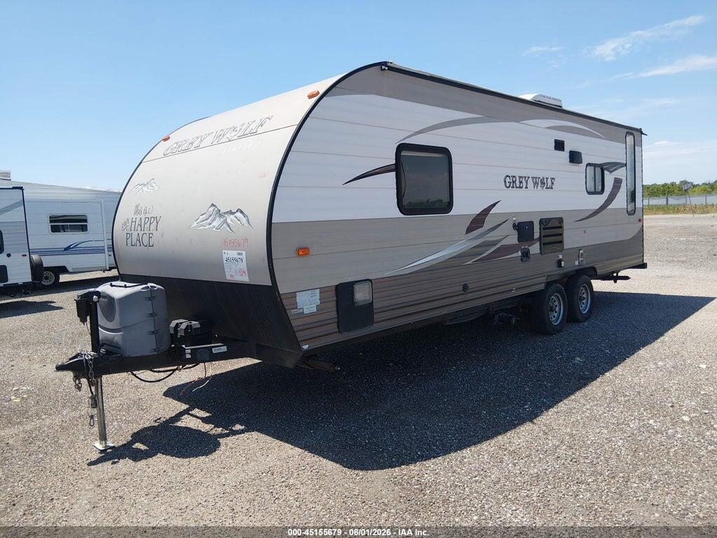 4X4TCKA23GK030196 2016 FOREST RIVER GREY WOLF TRAVEL TRAILER photo no. 2