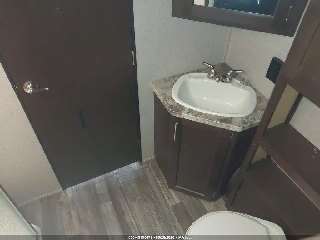 4X4TCKA23GK030196 2016 FOREST RIVER GREY WOLF TRAVEL TRAILER photo no. 8
