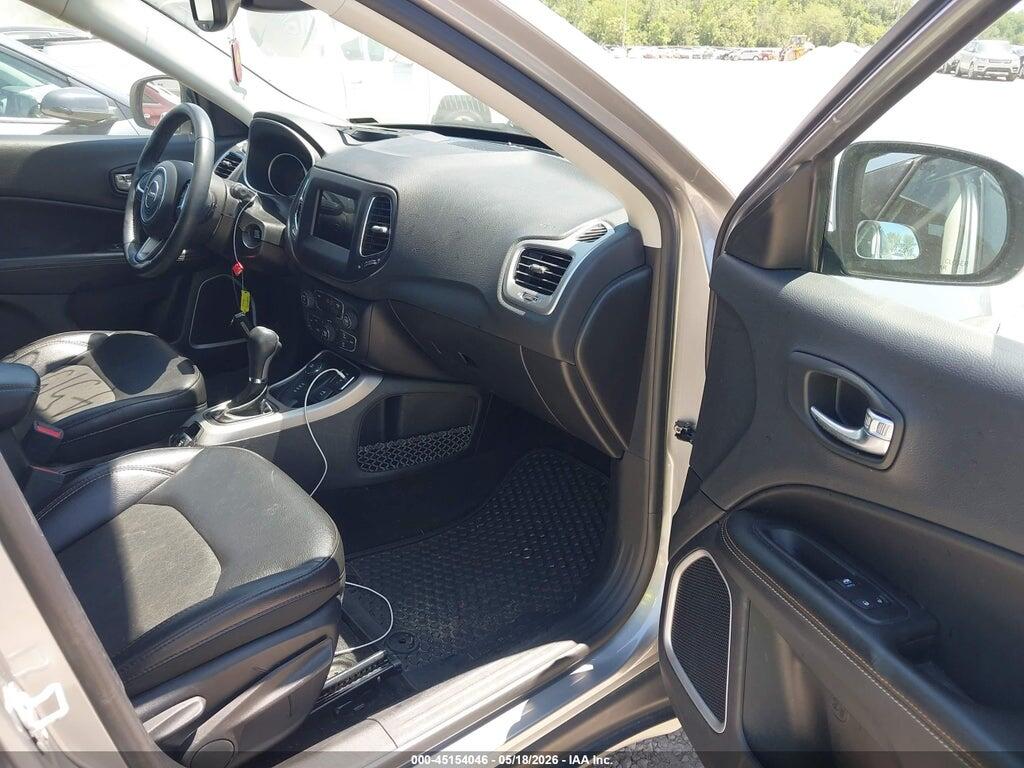 3C4NJDBB4JT398682 2018 JEEP COMPASS photo no. 5