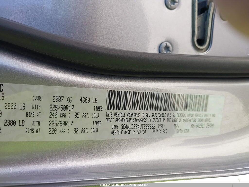 3C4NJDBB4JT398682 2018 JEEP COMPASS photo no. 9