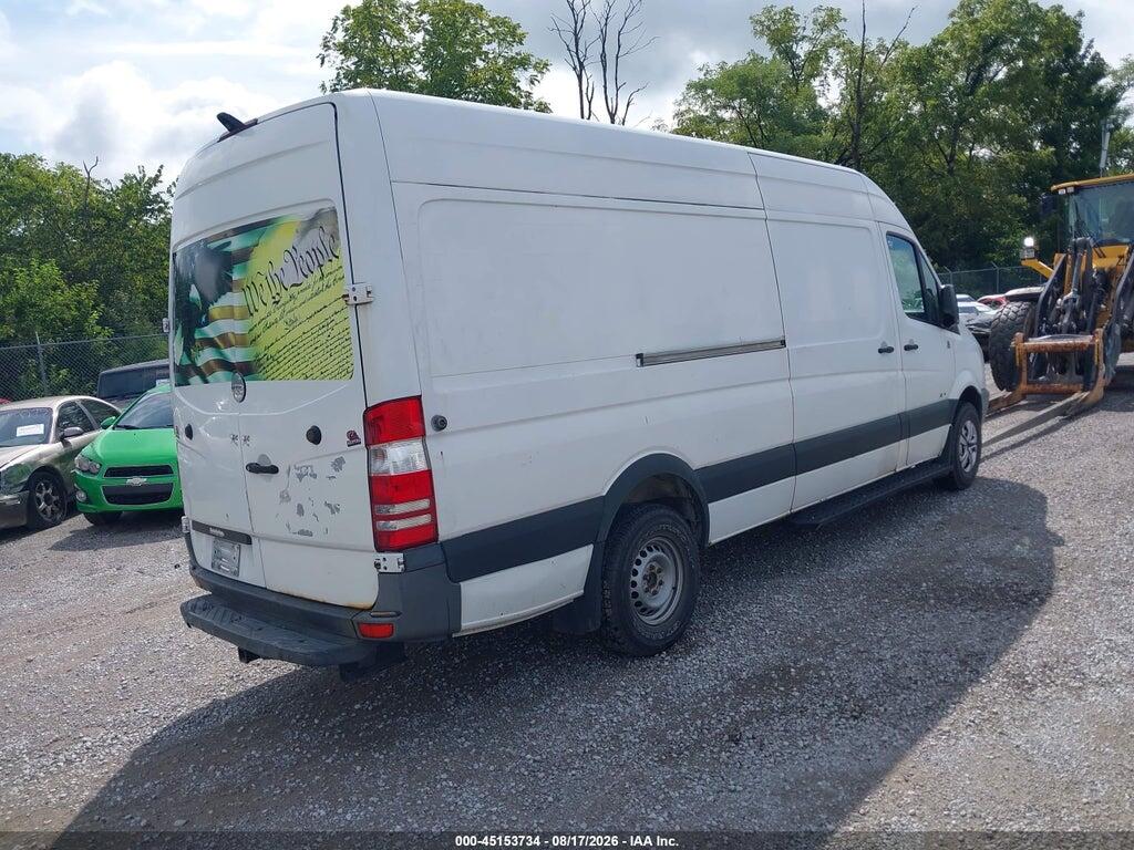 WDYPE8CC0C5665402 2012 FREIGHTLINER SPRINTER 2500 photo no. 4