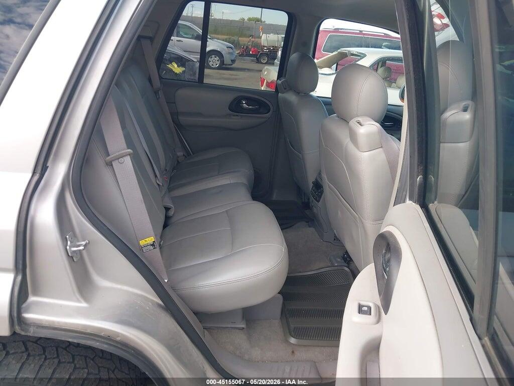 1GNDT13S652389595 2005 CHEVROLET TRAILBLAZER photo no. 8