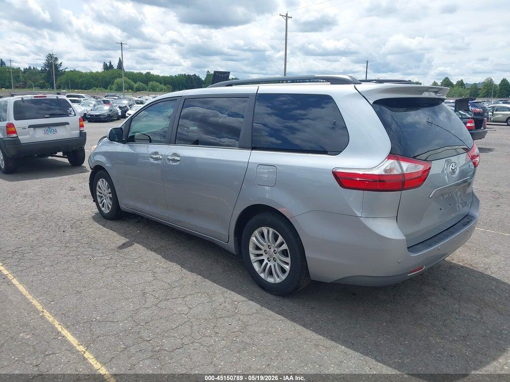 5TDYZ3DC9HS841967 2017 TOYOTA SIENNA photo no. 3