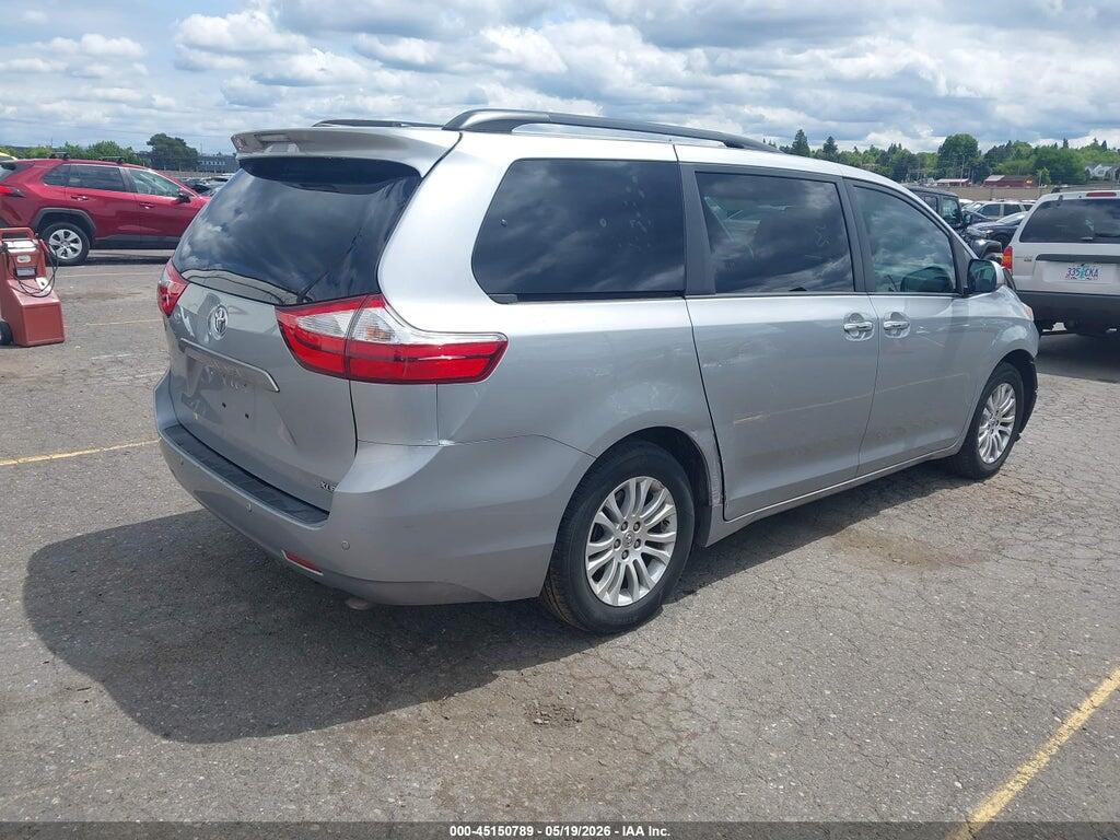 5TDYZ3DC9HS841967 2017 TOYOTA SIENNA photo no. 4
