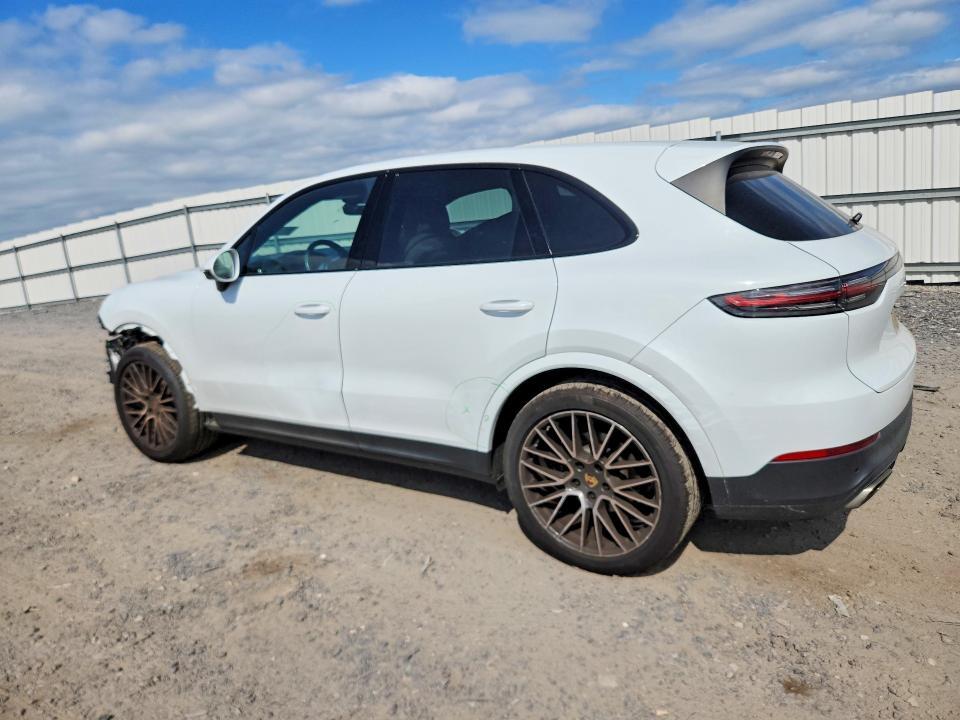 WP1AA2AY5PDA09795 2023 PORSCHE CAYENNE photo no. 2