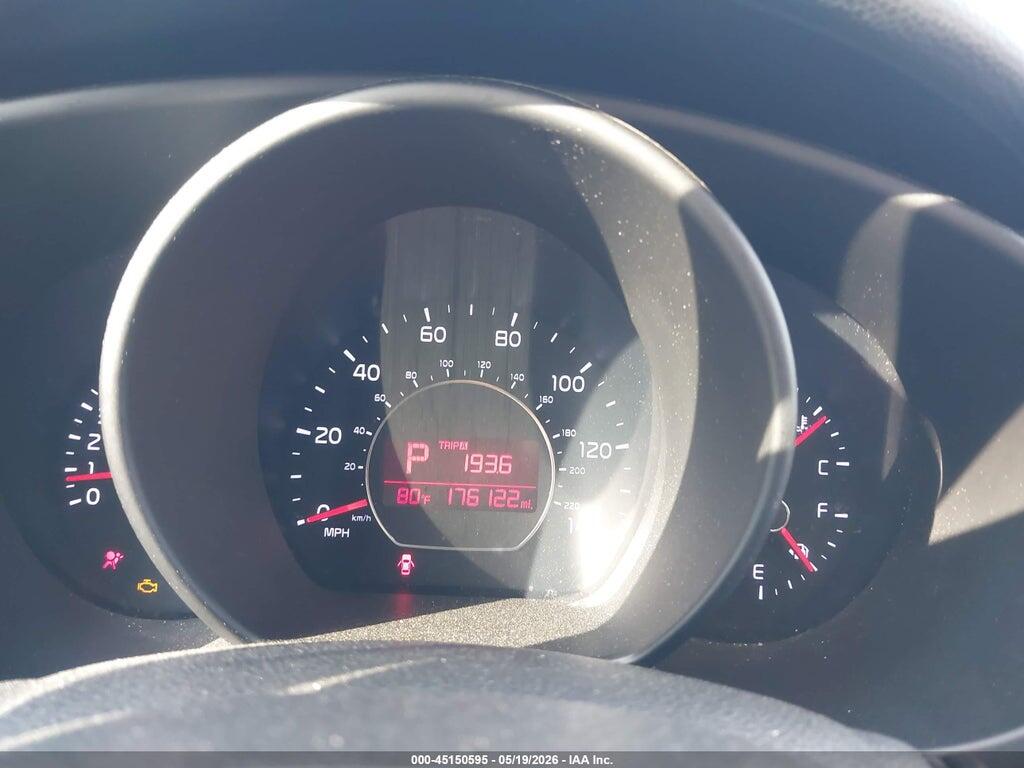 KNDJN2A21F7799031 2015 KIA SOUL photo no. 7