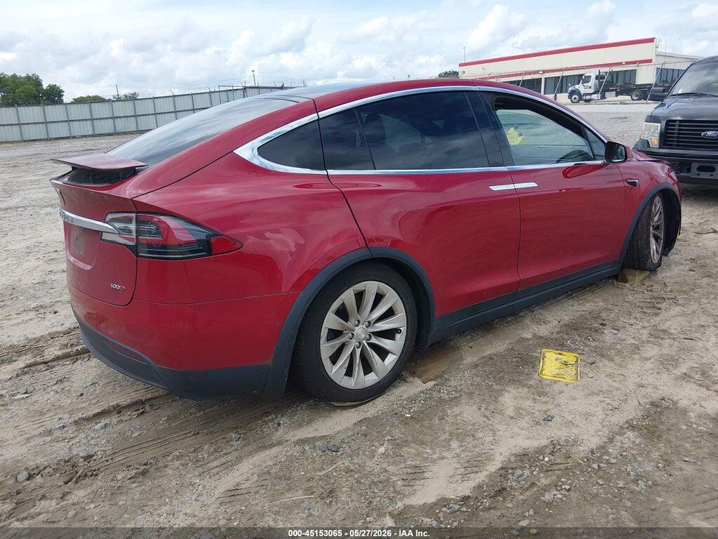 5YJXCDE2XHF066690 2017 TESLA MODEL X photo no. 4