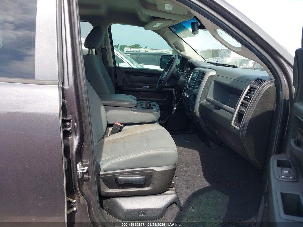 1C6RR6FT0KS745962 2019 RAM 1500 CLASSIC photo no. 5