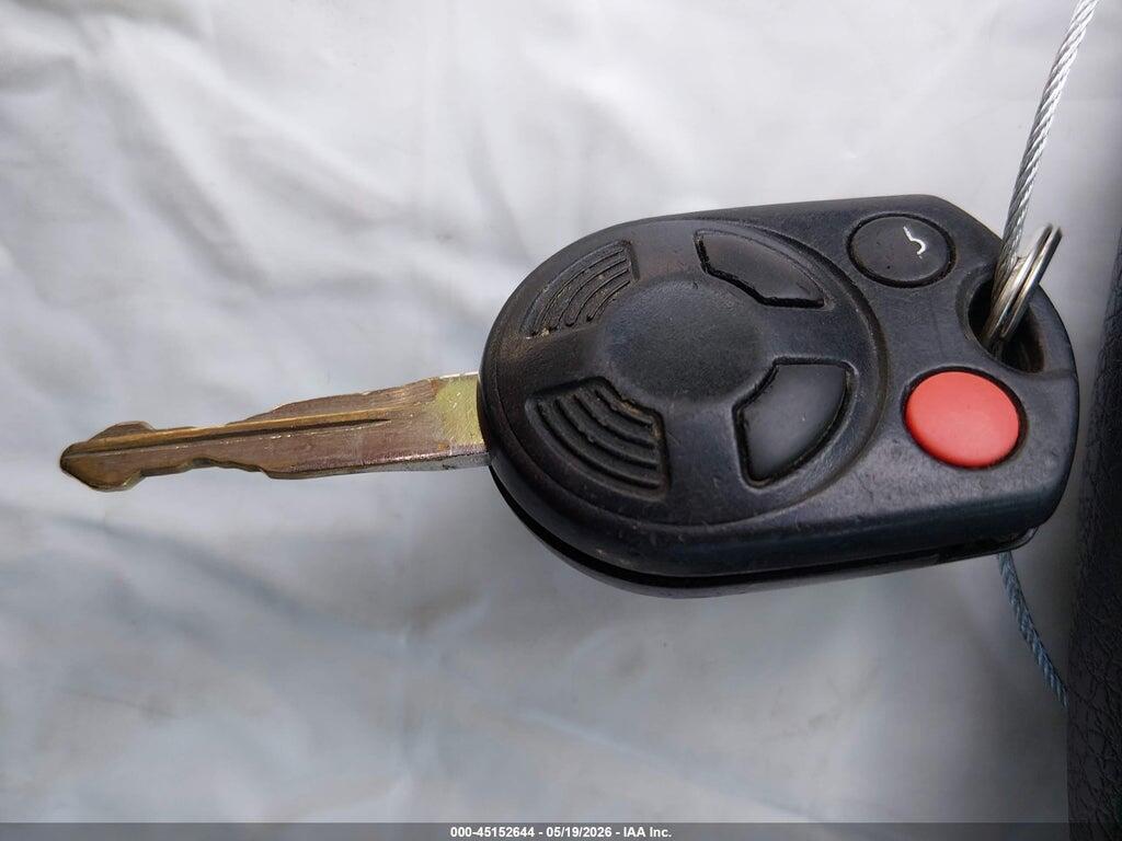 3FAHP0HG7AR357442 2010 FORD FUSION photo no. 11