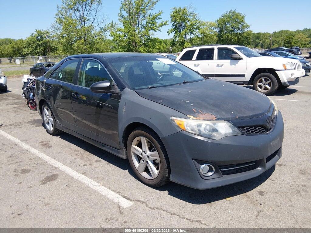 4T1BF1FKXEU302784 2014 TOYOTA CAMRY photo no. 1