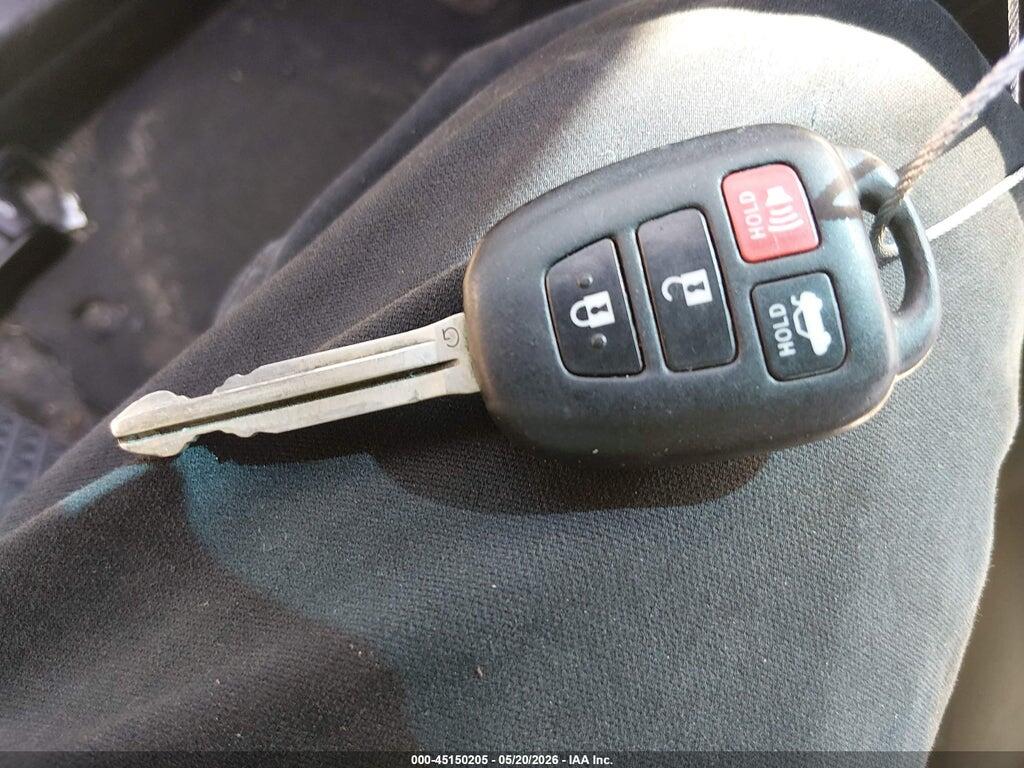 4T1BF1FKXEU302784 2014 TOYOTA CAMRY photo no. 11