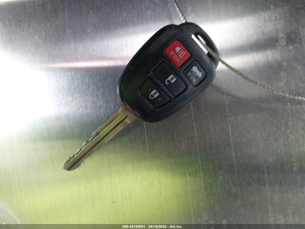 2T1BURHE3JC007825 2018 TOYOTA COROLLA photo no. 11