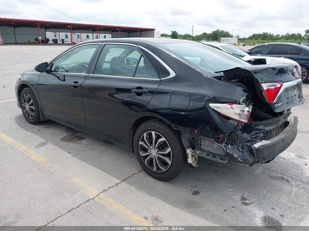 4T1BF1FK5HU327662 2017 TOYOTA CAMRY photo no. 3