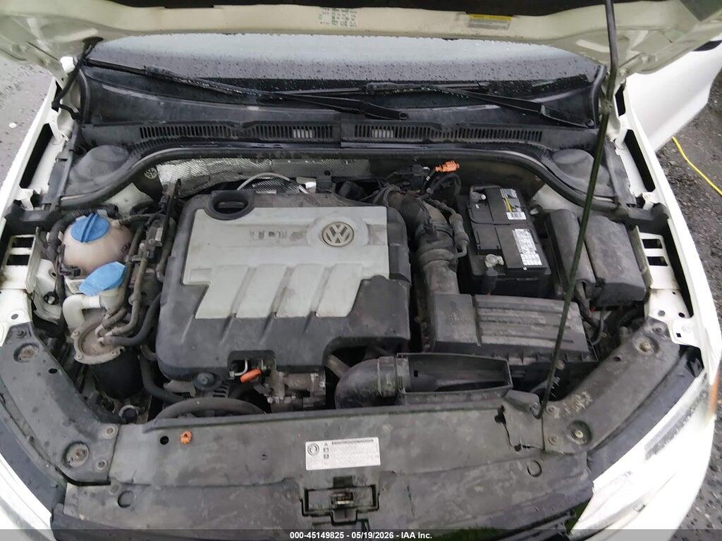 3VW3L7AJ2CM042592 2012 VOLKSWAGEN JETTA photo no. 10