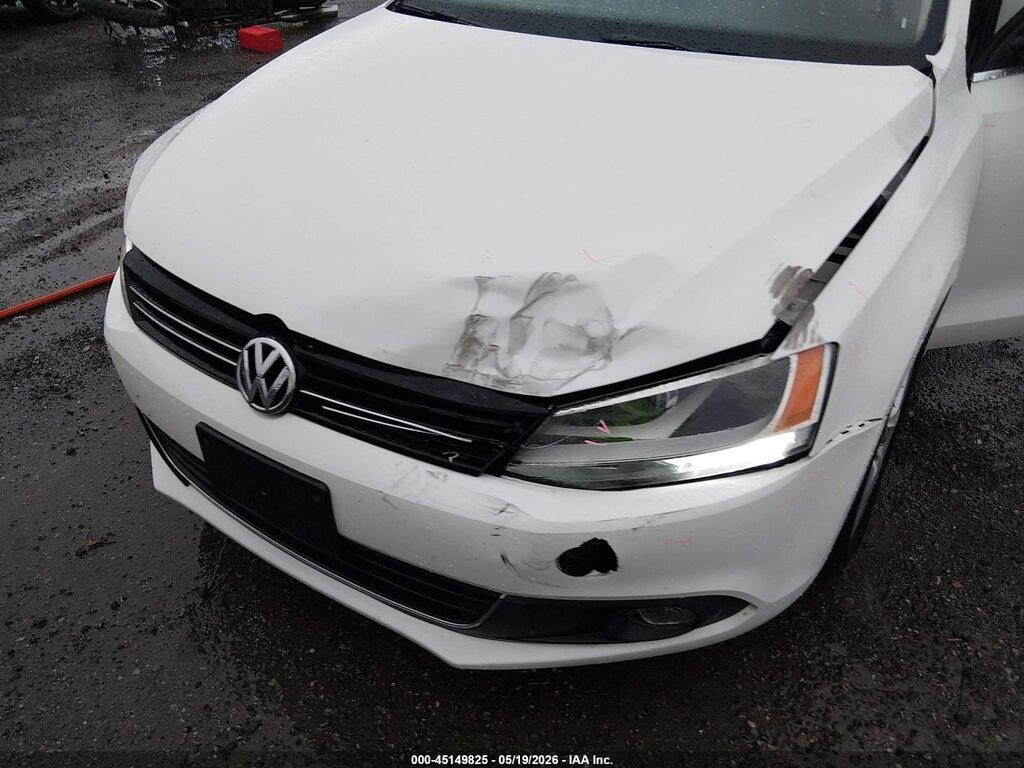 3VW3L7AJ2CM042592 2012 VOLKSWAGEN JETTA photo no. 6