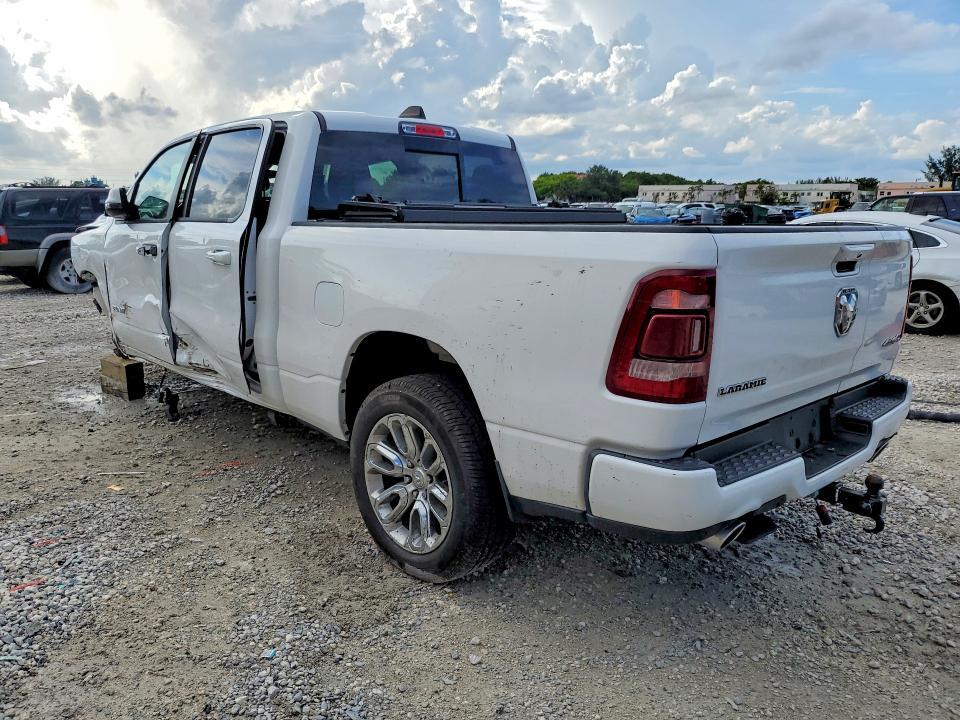 2023 RAM 1500 LARAMIE — Фото 2 из 12