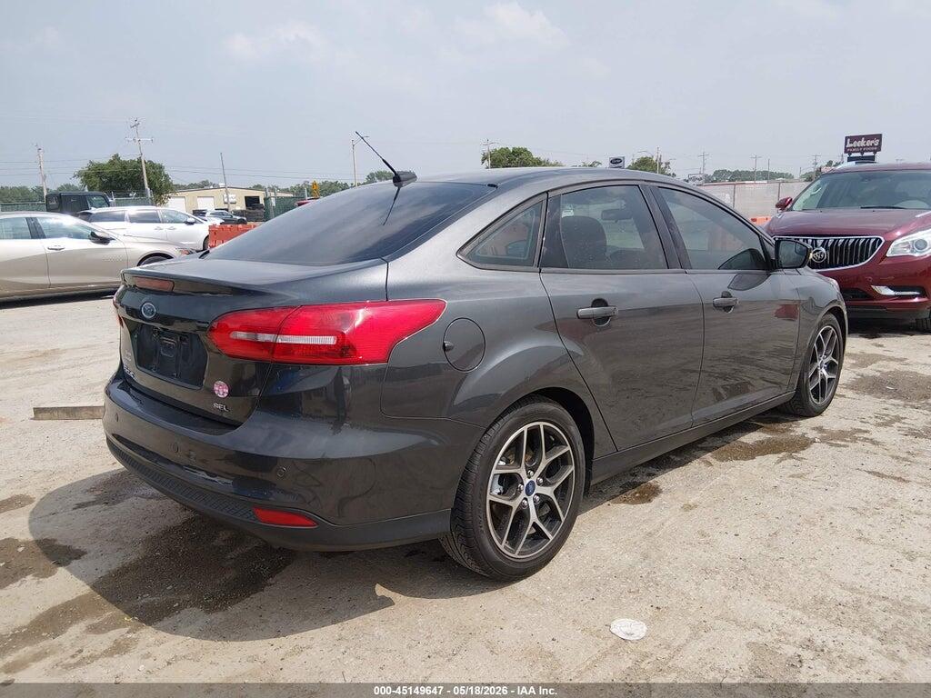 1FADP3H27HL332974 2017 FORD FOCUS photo no. 4