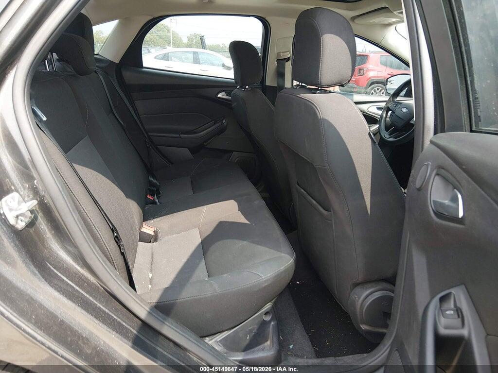 1FADP3H27HL332974 2017 FORD FOCUS photo no. 8