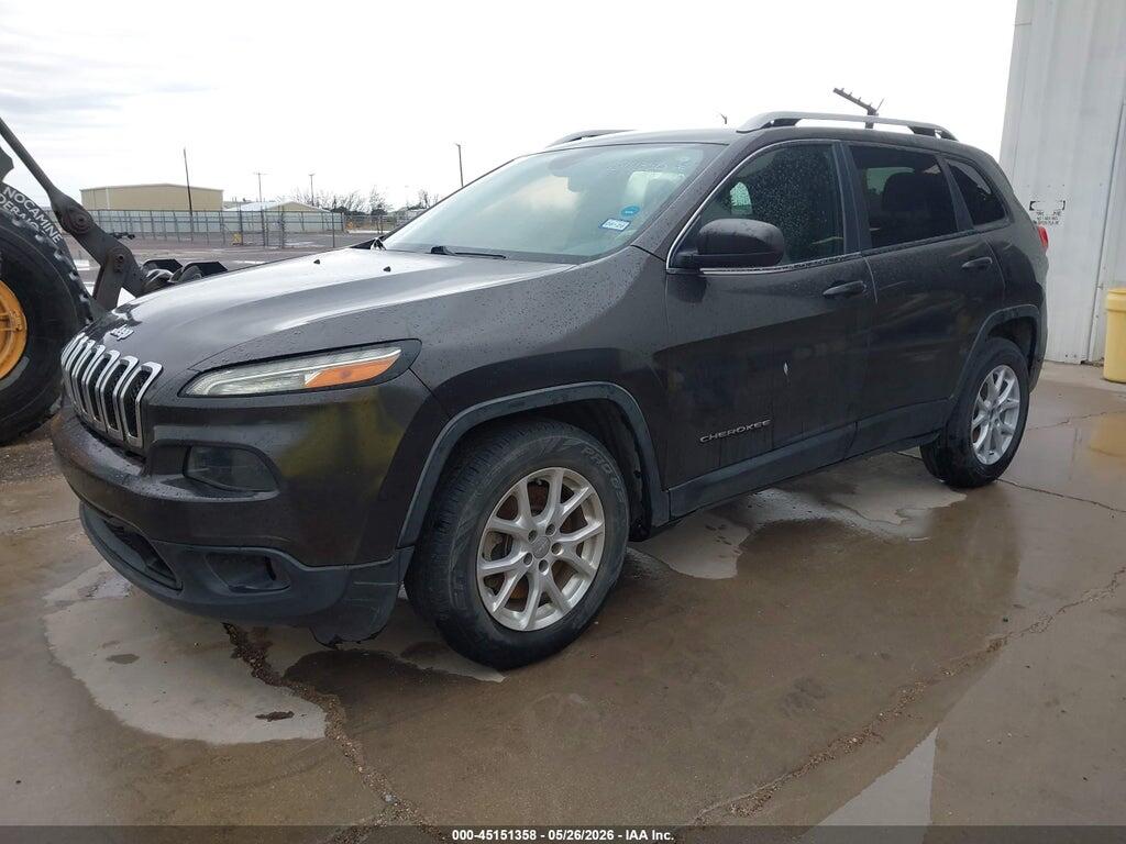 1C4PJLCB5EW267066 2014 JEEP CHEROKEE photo no. 2