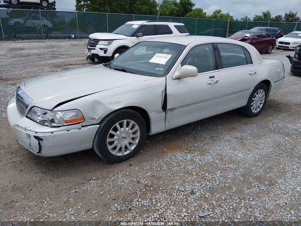 1LNHM81V37Y613012 2007 LINCOLN TOWN CAR photo no. 2