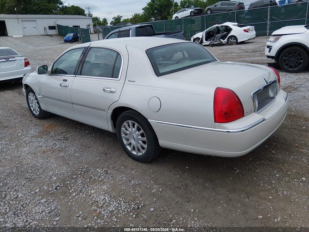 1LNHM81V37Y613012 2007 LINCOLN TOWN CAR photo no. 3