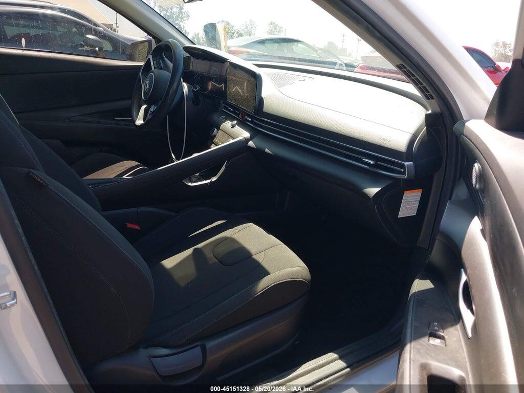 KMHLM4DJ4RU104861 2024 HYUNDAI ELANTRA HYBRID photo no. 5