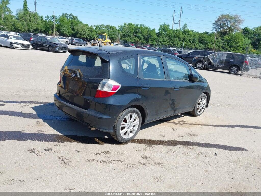 JHMGE8H44AC002807 2010 HONDA FIT photo no. 4