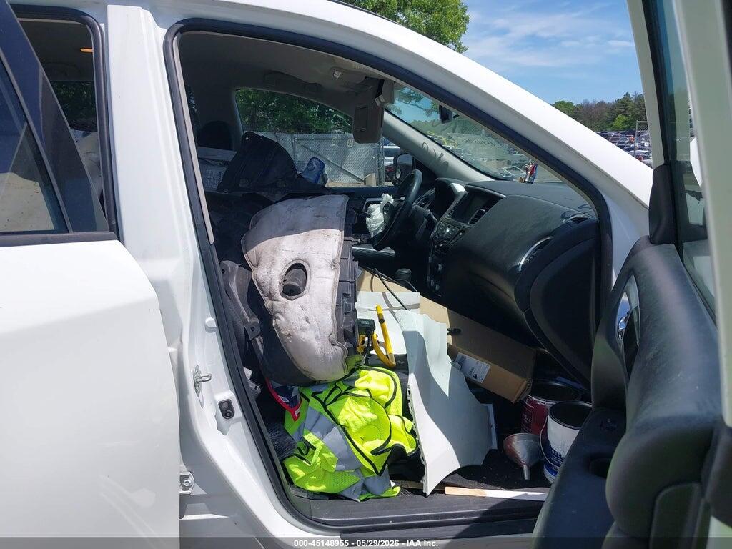 5N1DR2MM3JC609210 2018 NISSAN PATHFINDER photo no. 5