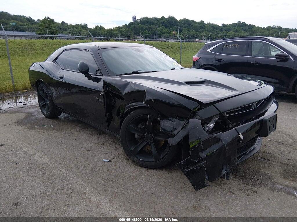 2C3CDZAT9FH707203 2015 DODGE CHALLENGER photo no. 1