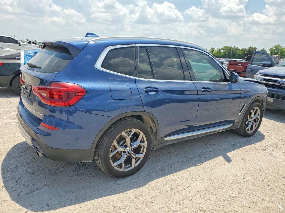 5UXTY3C03M9H85068 2021 BMW X3 photo no. 3