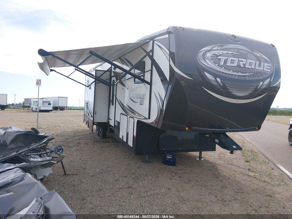 5SFCG3822FE295367 2015 HEARTLAND RV 325 T photo no. 1