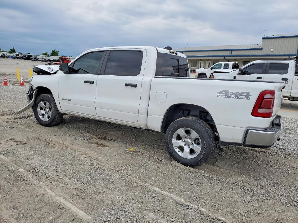 1C6SRFFM0PN548760 2023 RAM 1500 photo no. 2