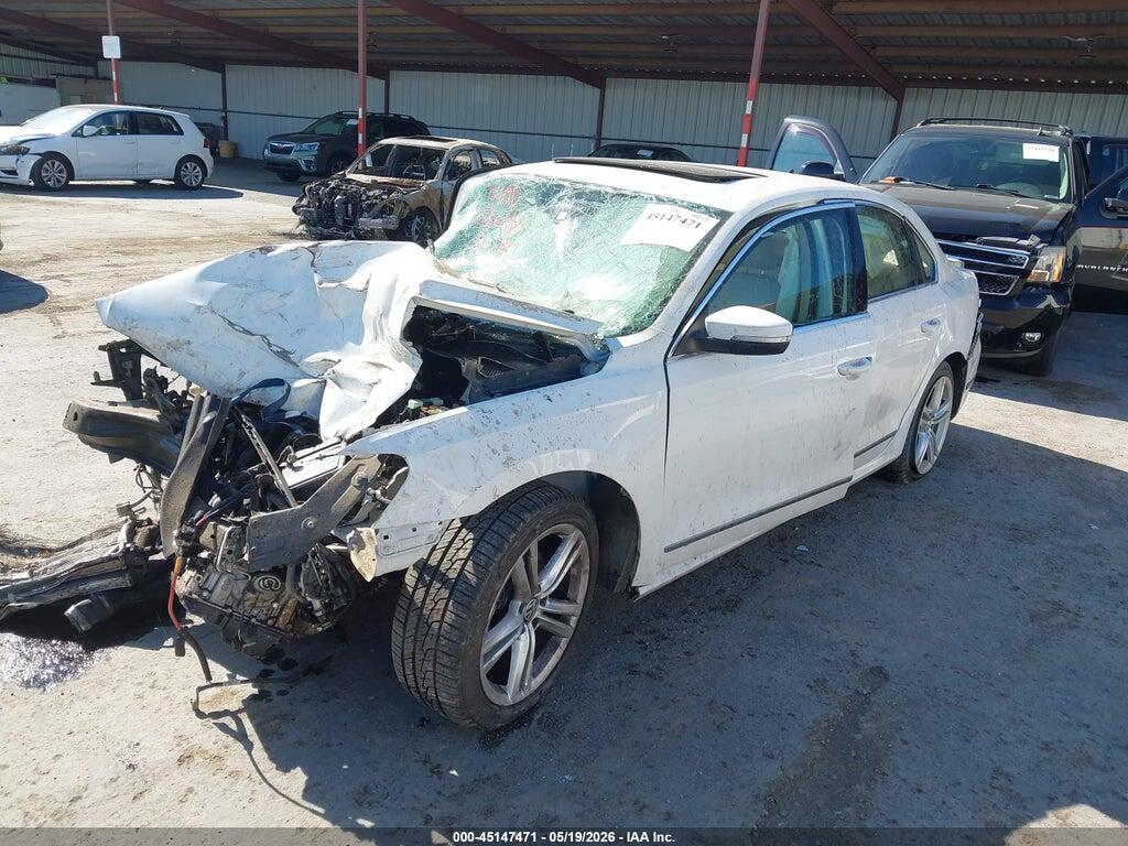 1VWBT7A34FC062054 2015 VOLKSWAGEN PASSAT photo no. 2