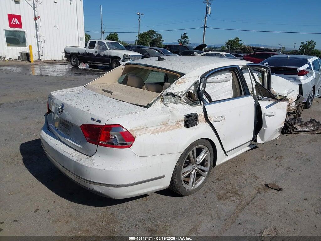1VWBT7A34FC062054 2015 VOLKSWAGEN PASSAT photo no. 4