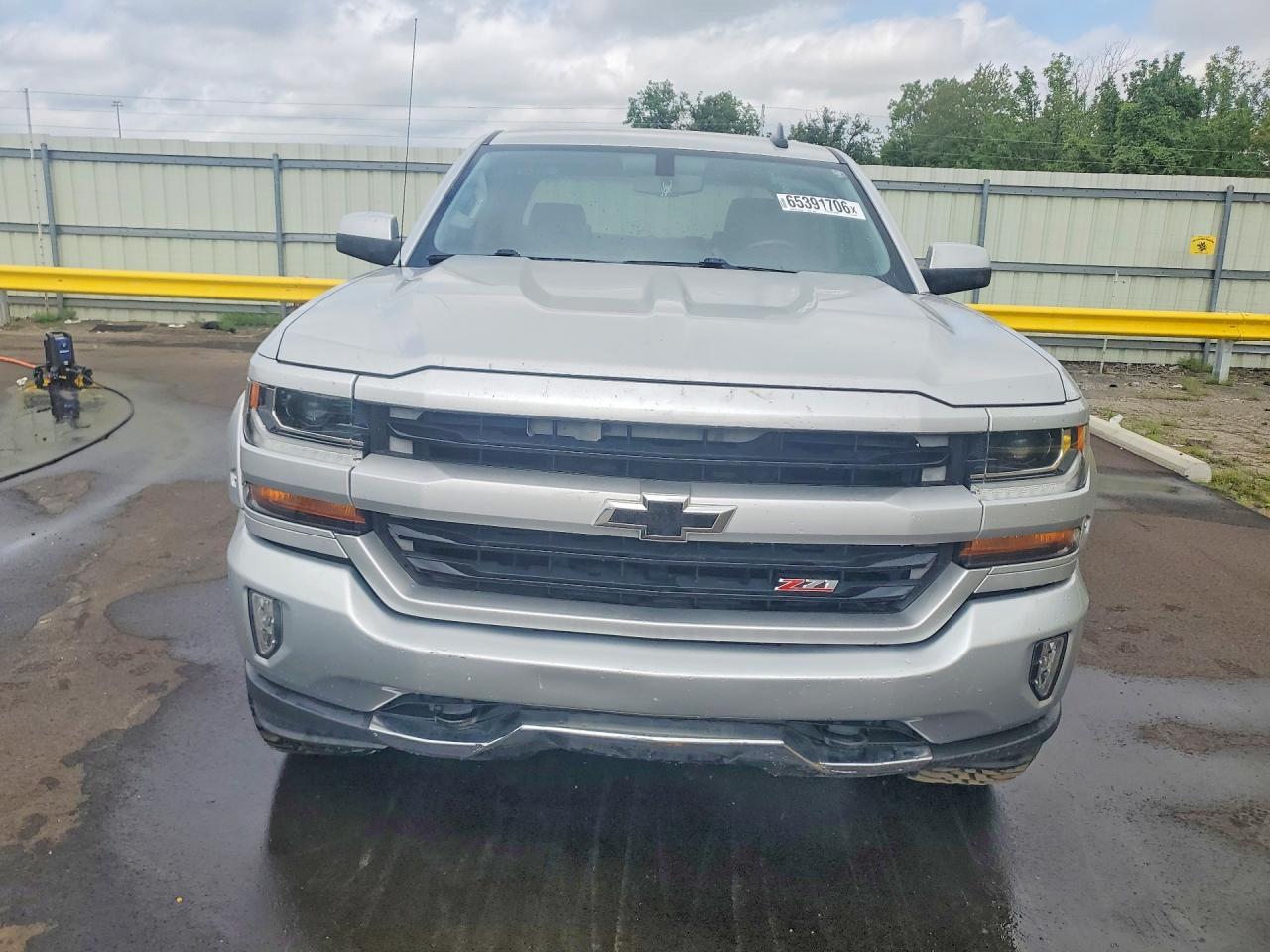 2017 CHEVROLET SILVERADO K1500 LT — Фото 5 из 12