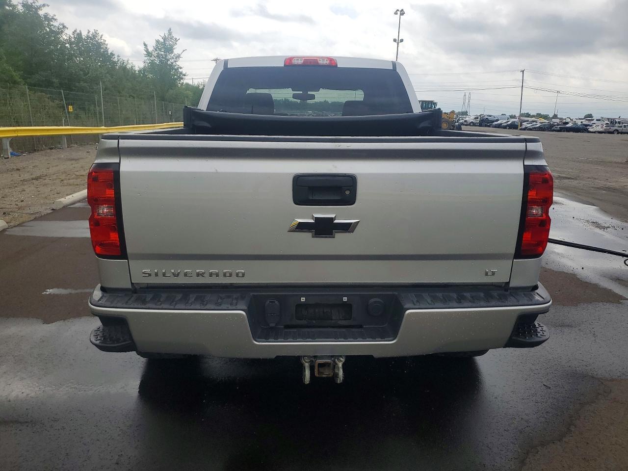 2017 CHEVROLET SILVERADO K1500 LT — Фото 6 из 12