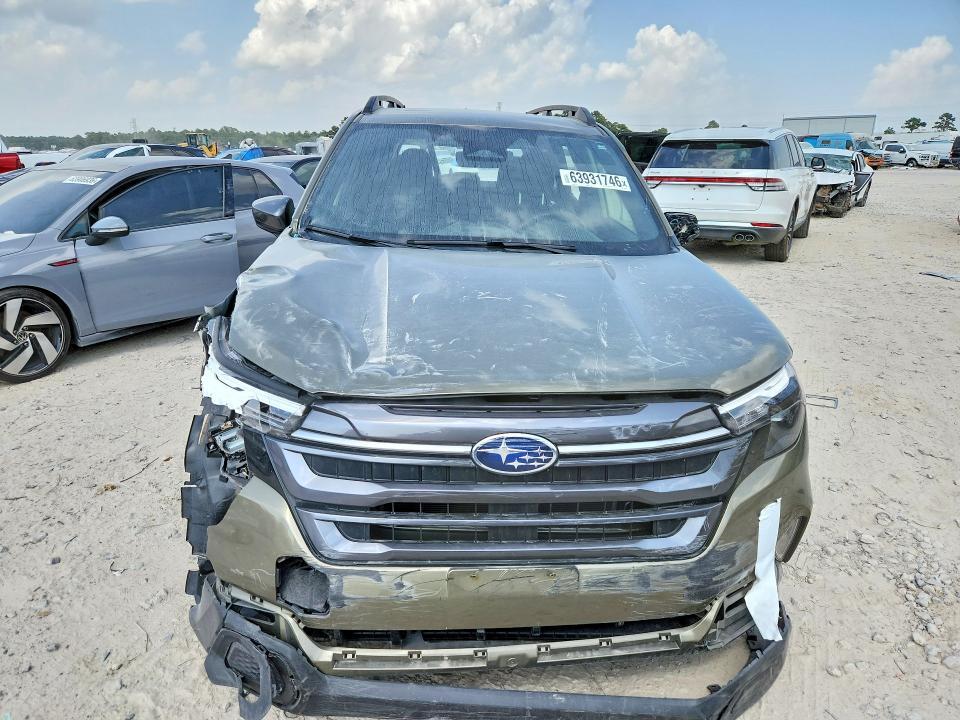 2025 SUBARU FORESTER PREMIUM — Фото 5 из 12