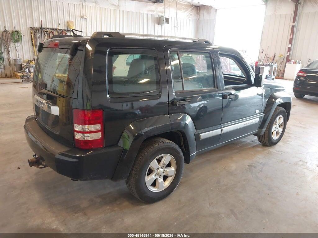 1J4PN2GK2BW558557 2011 JEEP LIBERTY photo no. 4