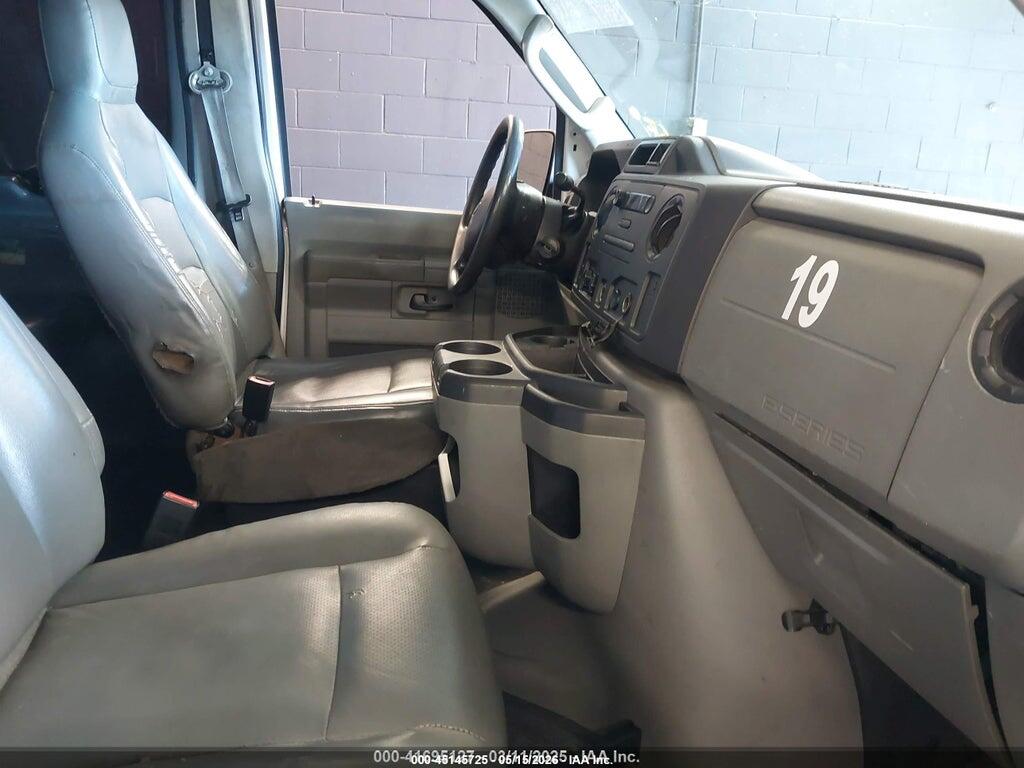 1FTNE2EWXBDA18064 2011 FORD E-250 photo no. 5
