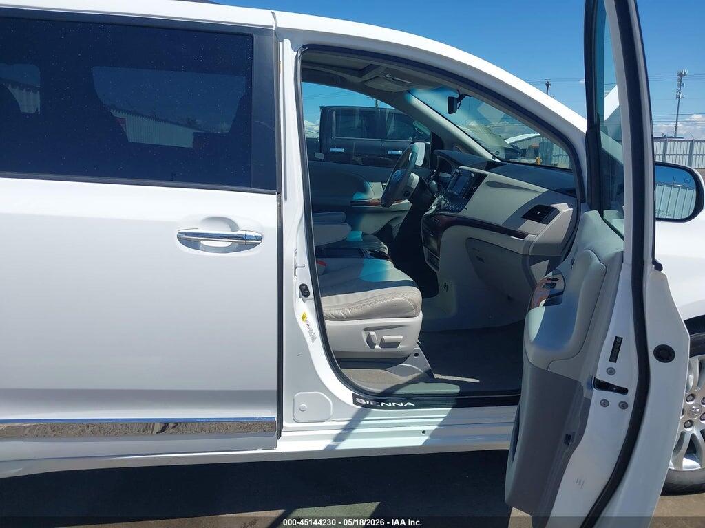 5TDYK3DC2CS228859 2012 TOYOTA SIENNA photo no. 5