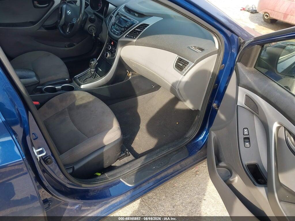 5NPDH4AE1GH746630 2016 HYUNDAI ELANTRA photo no. 5
