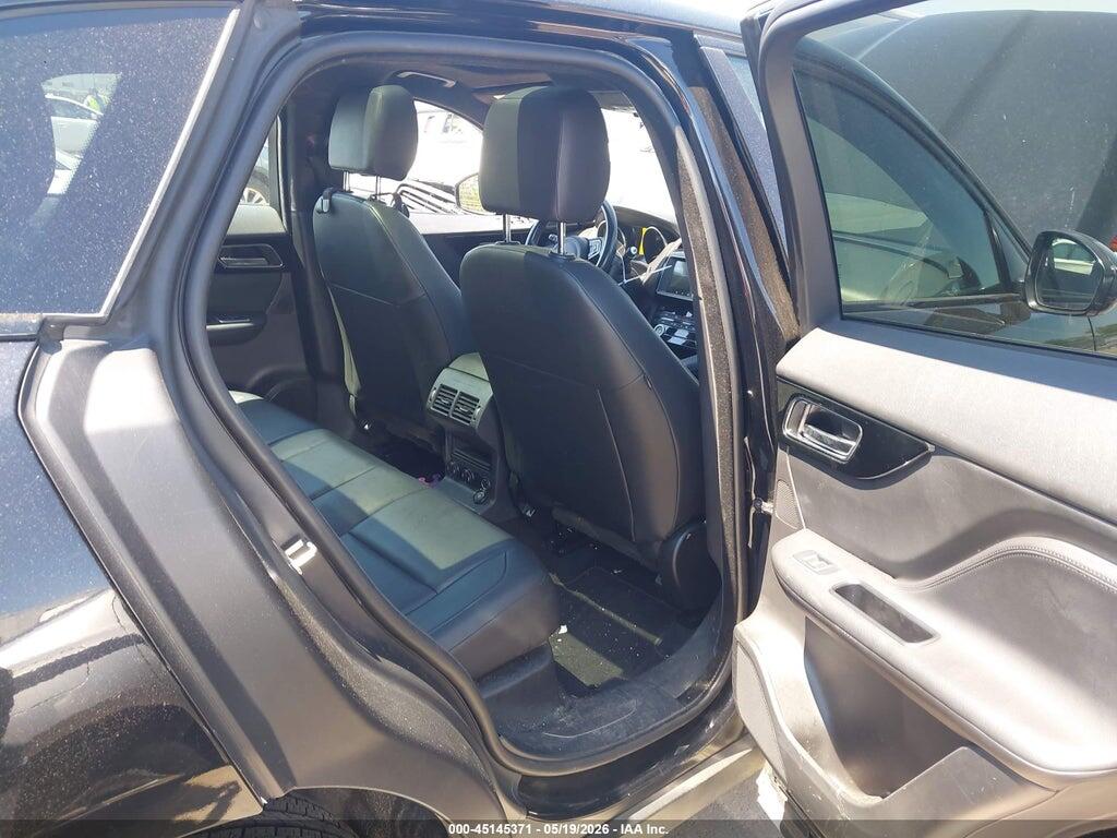 SADCJ2FX9LA645324 2020 JAGUAR F-PACE photo no. 8