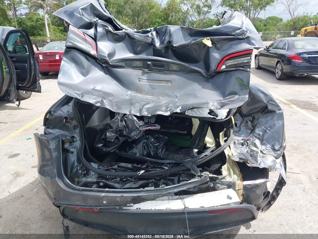 7SAYGDEF8NF453586 2022 TESLA MODEL Y photo no. 6