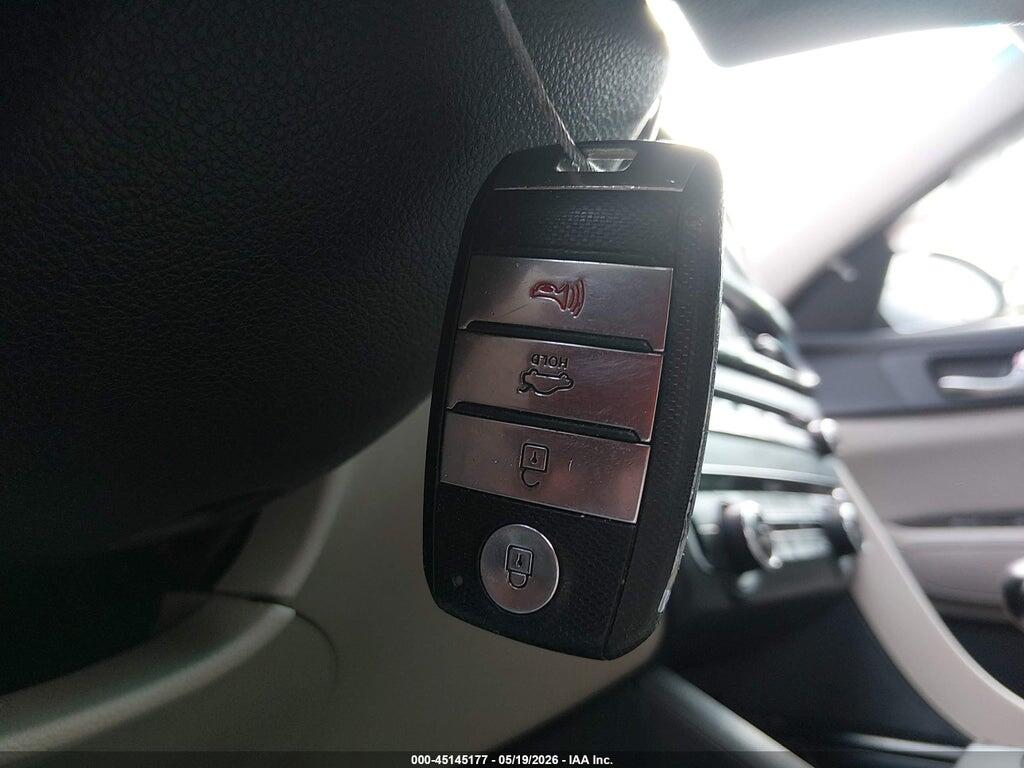 KNAGT4LC5H5007041 2017 KIA OPTIMA HYBRID photo no. 11