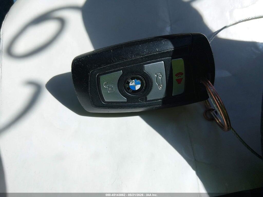 WBA8E1G31HNU18508 2017 BMW 320I photo no. 11