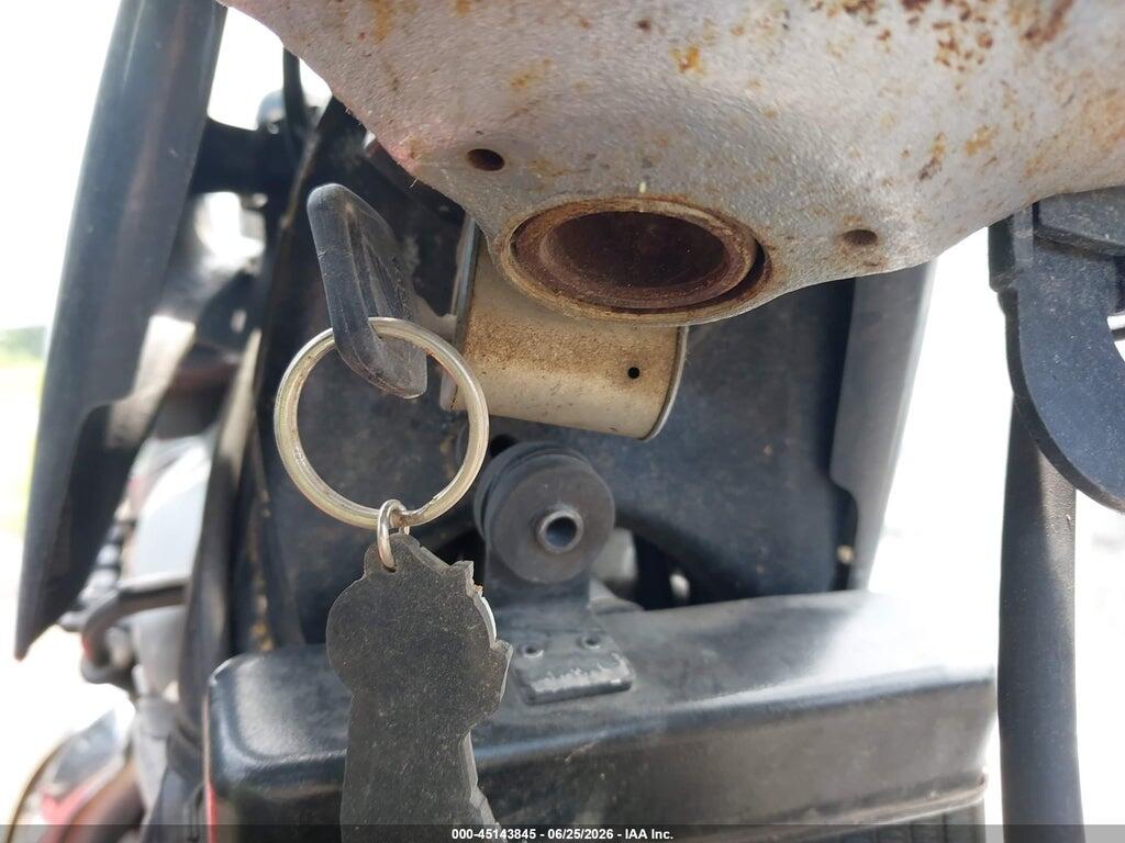 JH2RC4409XM100124 1999 HONDA VT750 photo no. 11