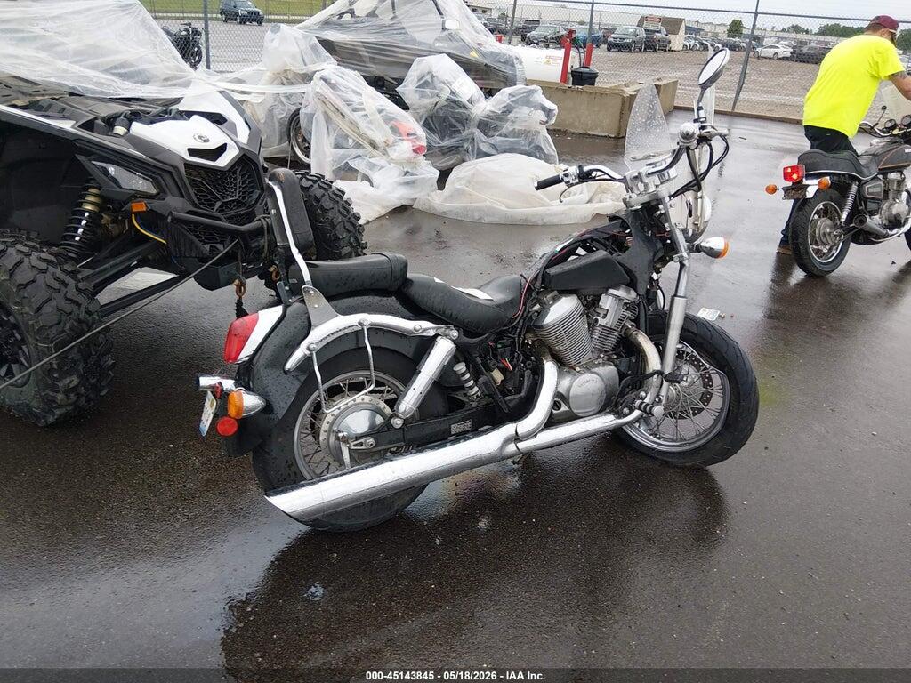 JH2RC4409XM100124 1999 HONDA VT750 photo no. 4